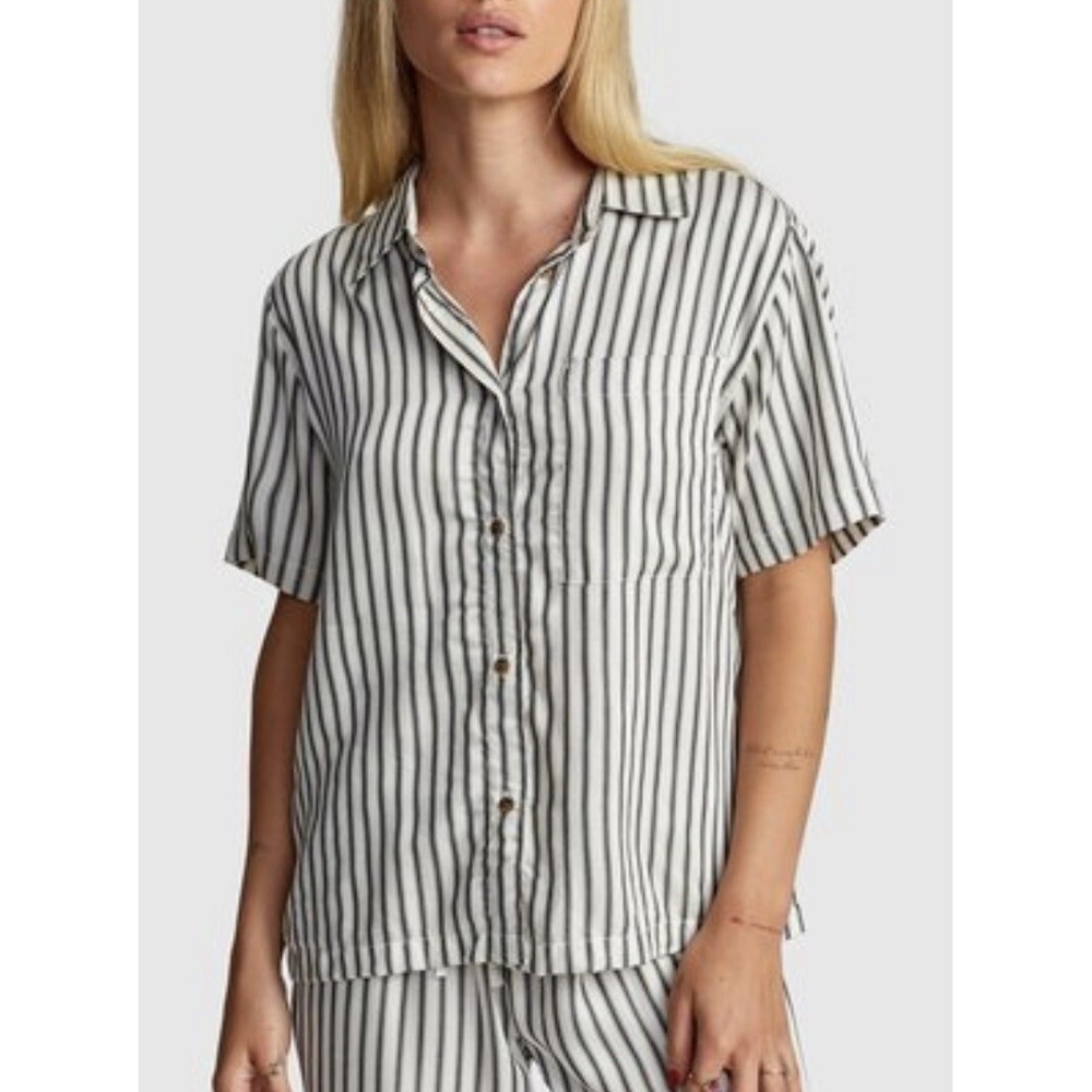 RVCA Women's Sunday‎ Collection Size Small Striped Button Up Shirt Short Sleeve